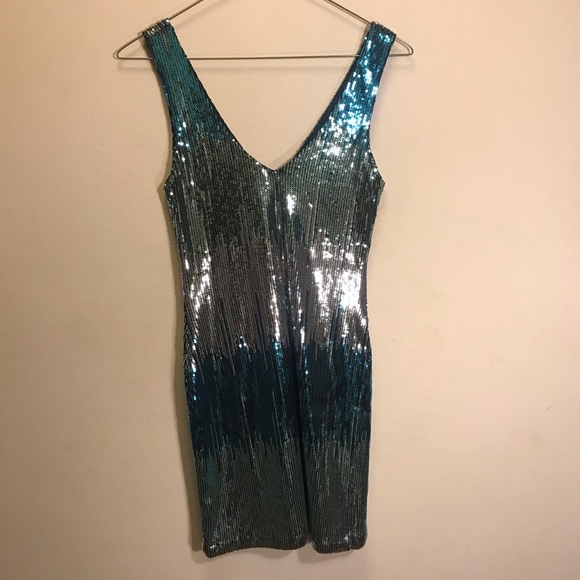 Lily Rose Dresses & Skirts - Lily Rose Sequin SleevelessParty Dress